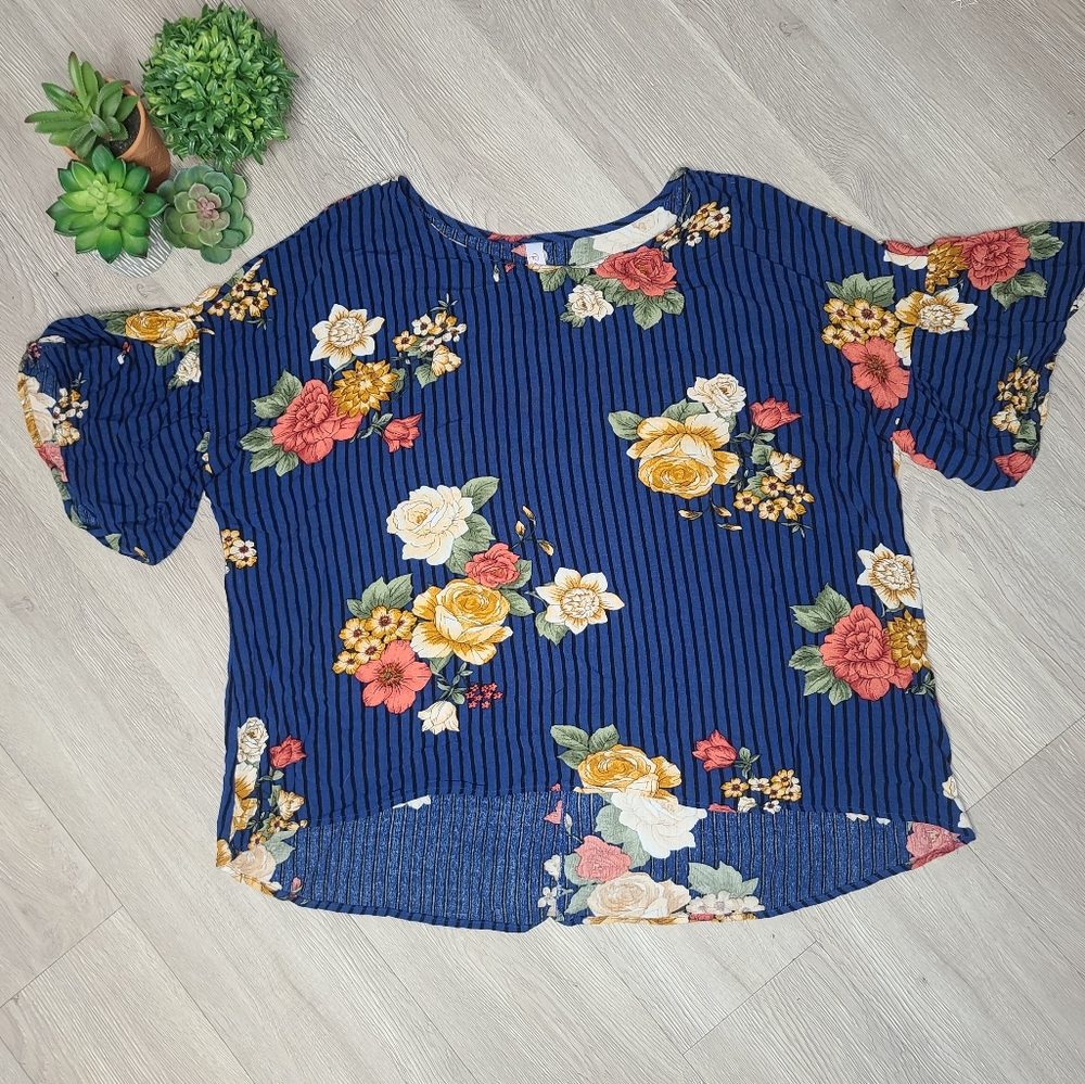 Medium Floral Blouse